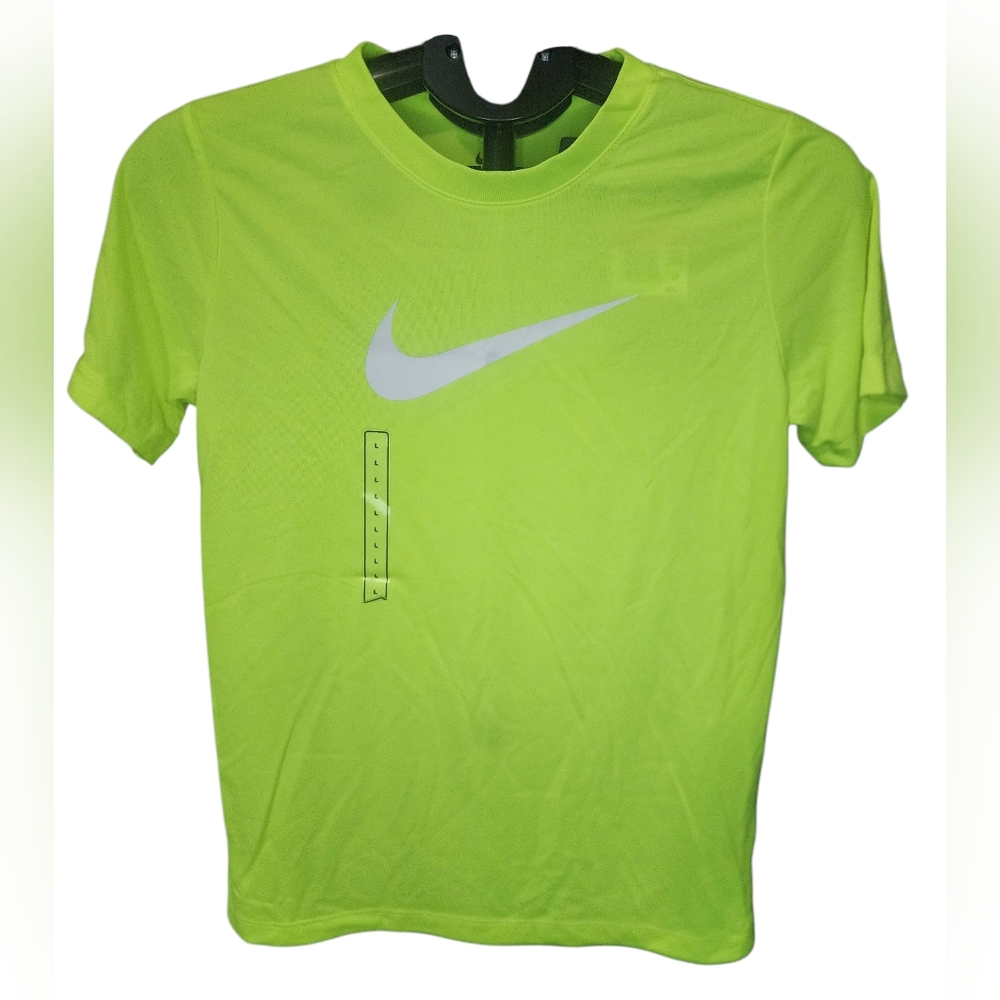 NWT Nike Dri-Fit Short Sleeve Shirt, Boys Large - Picture 1 of 3